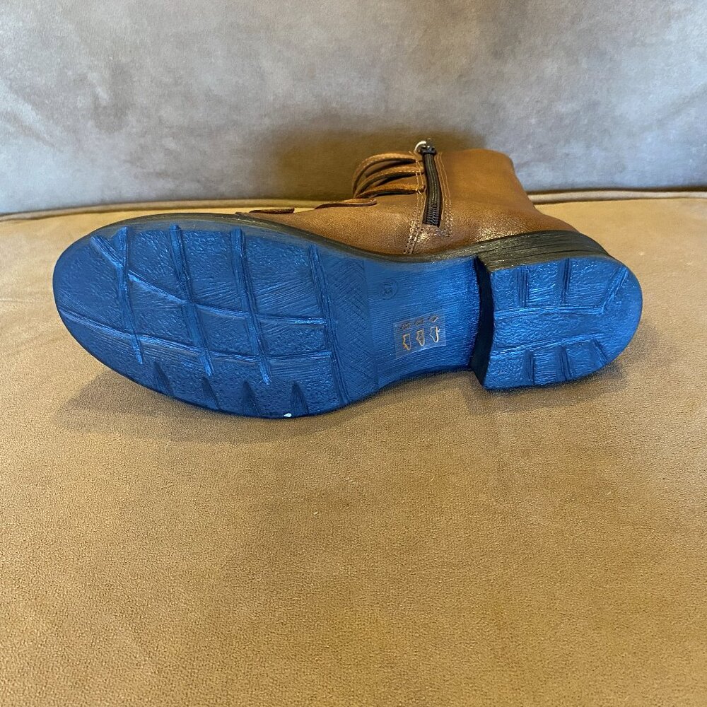 Eric Michael - Dottie Brown - Multiple Sizes (New… - image 3